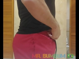 Novinho se exitou no banheiro do shopping e comeu o bundão do mr. diário de banheirão (dia 10) completo no red e subscrição hot uncaring porn academy