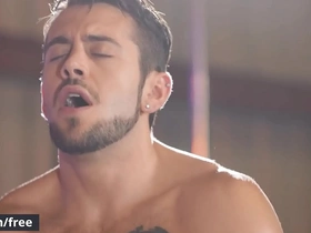 (dante colle) does a sexy pose on his motorbike then goes to the garage hooks up with (theo brady) - hard up persons chinese gay twitter porn