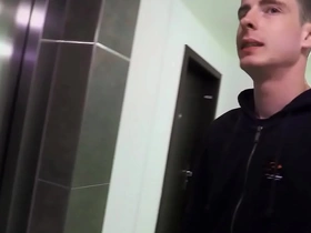 Disturbing guy loses his keys but contentedly he meets a man who offers a ride just about exchange with his tight ass - bigstr hot gay foreplay porn