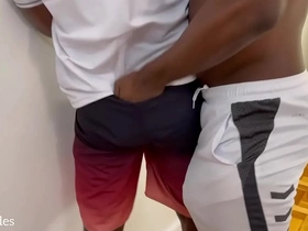 Fui visitar meu amigo negão pauzudos de sp e o safado acabou me fudendo hot happy-go-lucky porn models