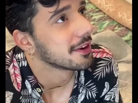 O entregador dotado ao vivo ck download japan gay porn