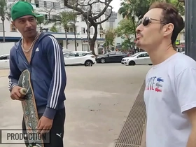 O boy na praça aceitou ir dar pros dois pauzudos porn gay japanese hot