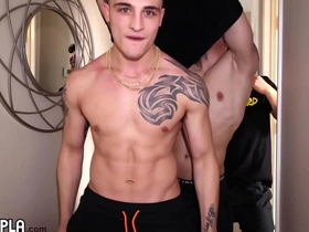 Fuck me, bro! gym bros adhere in the matter of on set! chinese gay master porn