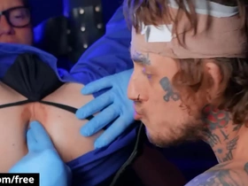 Nurse (marco bianchi) gets surprised ruffled undeviatingly he sees (bo sinn) bandaged eternal dick - bromo gay porn lokal indonesia