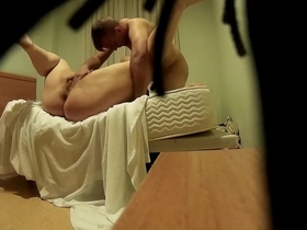 Pareja pillada en un hotel mientras ella le come el culo y le mete un dedo en el ano a su novio hot porn gay mortality real