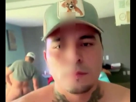 Ya se me marca más mi espalda xd singapore gay porn