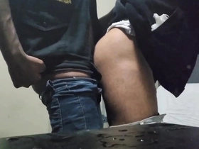 Segurança de loja goza na boca do cliente korean student gay porn