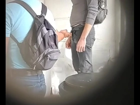 Pillados con camara oculta gay hot kiss porn